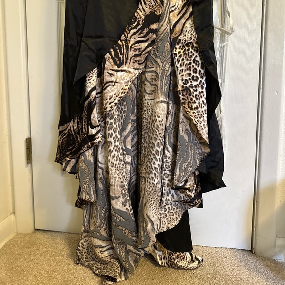 Leopard evening gown - Picture 3 of 8